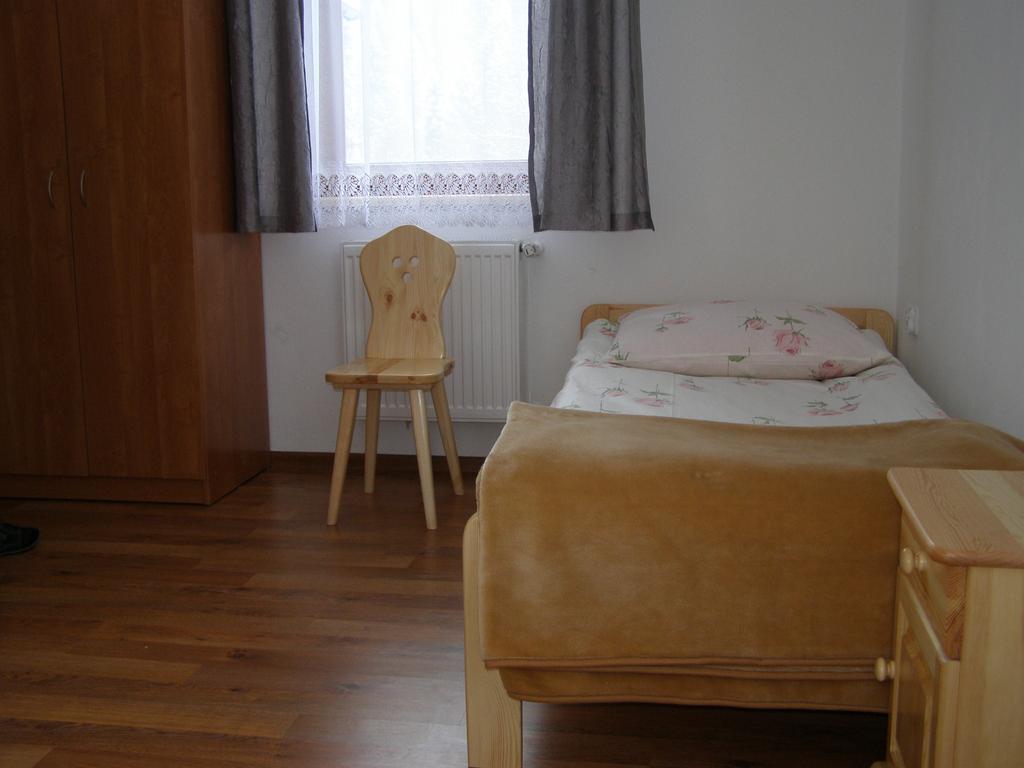 Dom Goscinny Na Skolach Gliczarów Zimmer foto