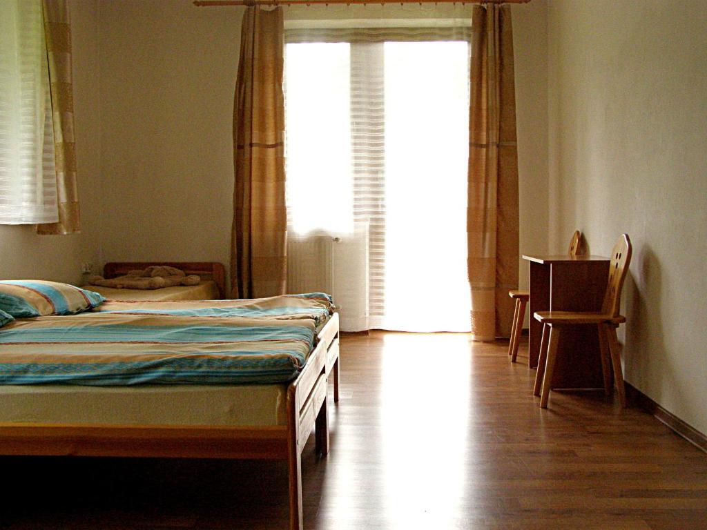 Dom Goscinny Na Skolach Gliczarów Zimmer foto